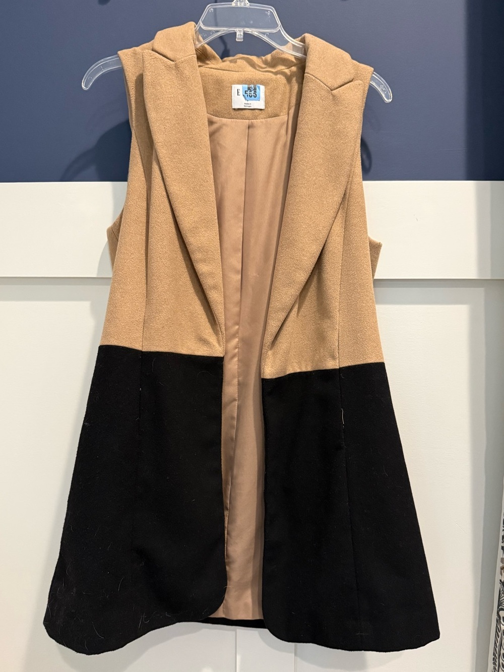 Elle Camel and Black Sleeveless Long Sleeveless Vest EUC
